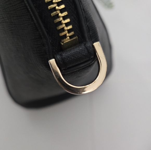 Michael Kors Black Handbag - Picture 5 of 7